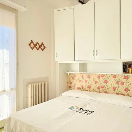 M464 - Marcelli, Trilocale Con Terrazzo A 150m Dal Mare *