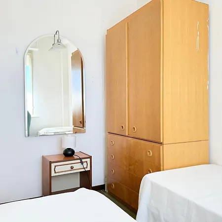 M464 - Marcelli, Trilocale Con Terrazzo A 150m Dal Mare * Marcelli